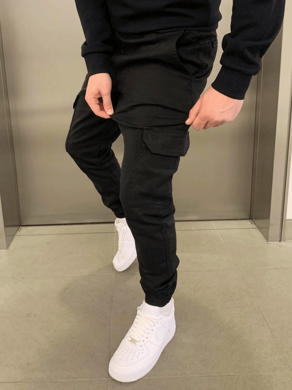 Jogging Cargo Élégant en Tissu Confortable et Chic