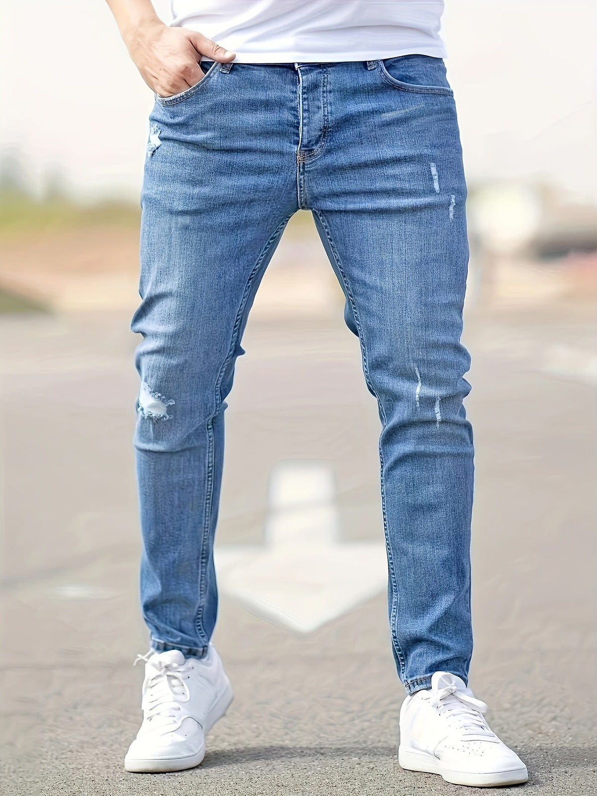 Jeans Slim Élégants avec Détails Déchirés - Maison Claire et Sylvie