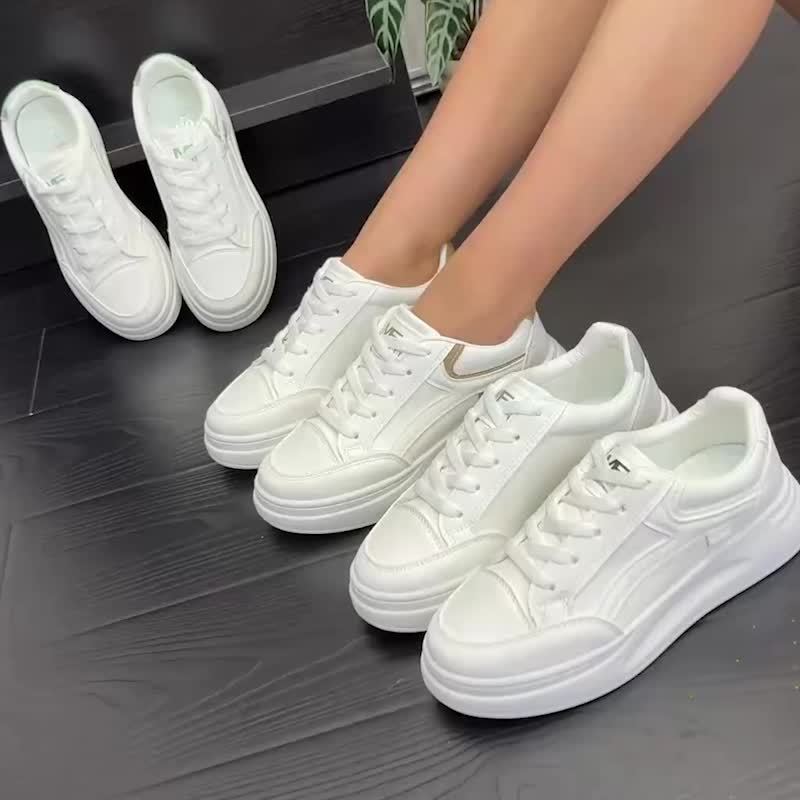 Sneakers blanches chic au confort léger