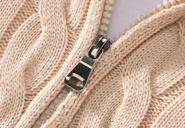 Pull Torsadé Élégance à Demi-Zip - Maison Claire et Sylvie