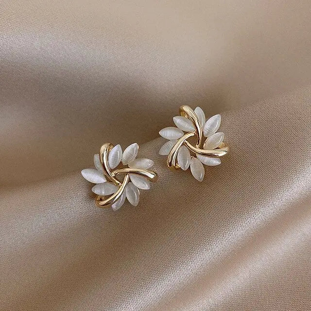 Léonie™ | Boucles d'Oreilles Opale Dorées Élégantes