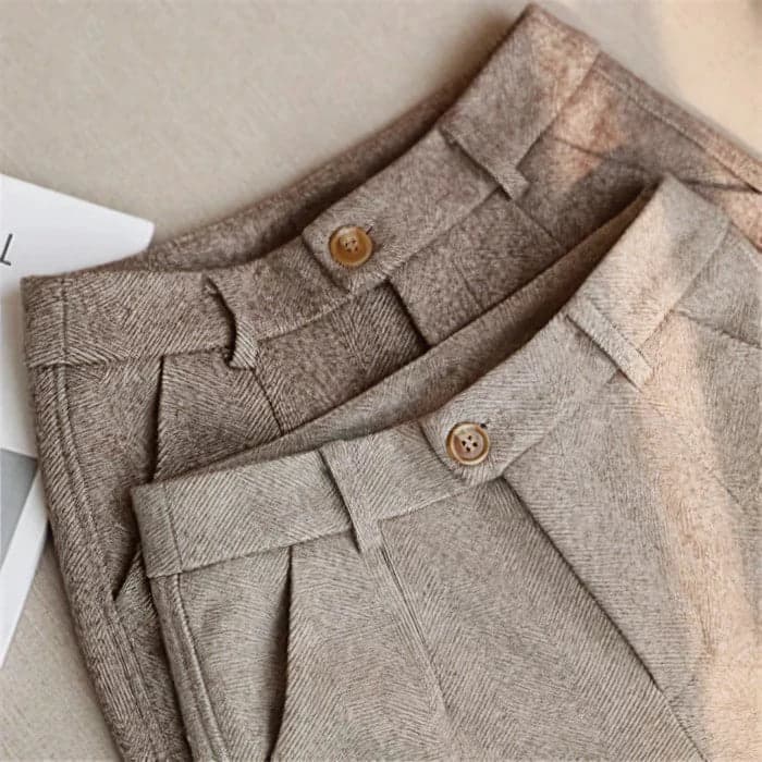 Robe Élégante en Satin - Sophistication Contemporaine