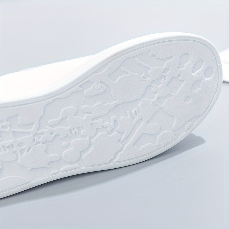 Sneakers blanches chic au confort léger