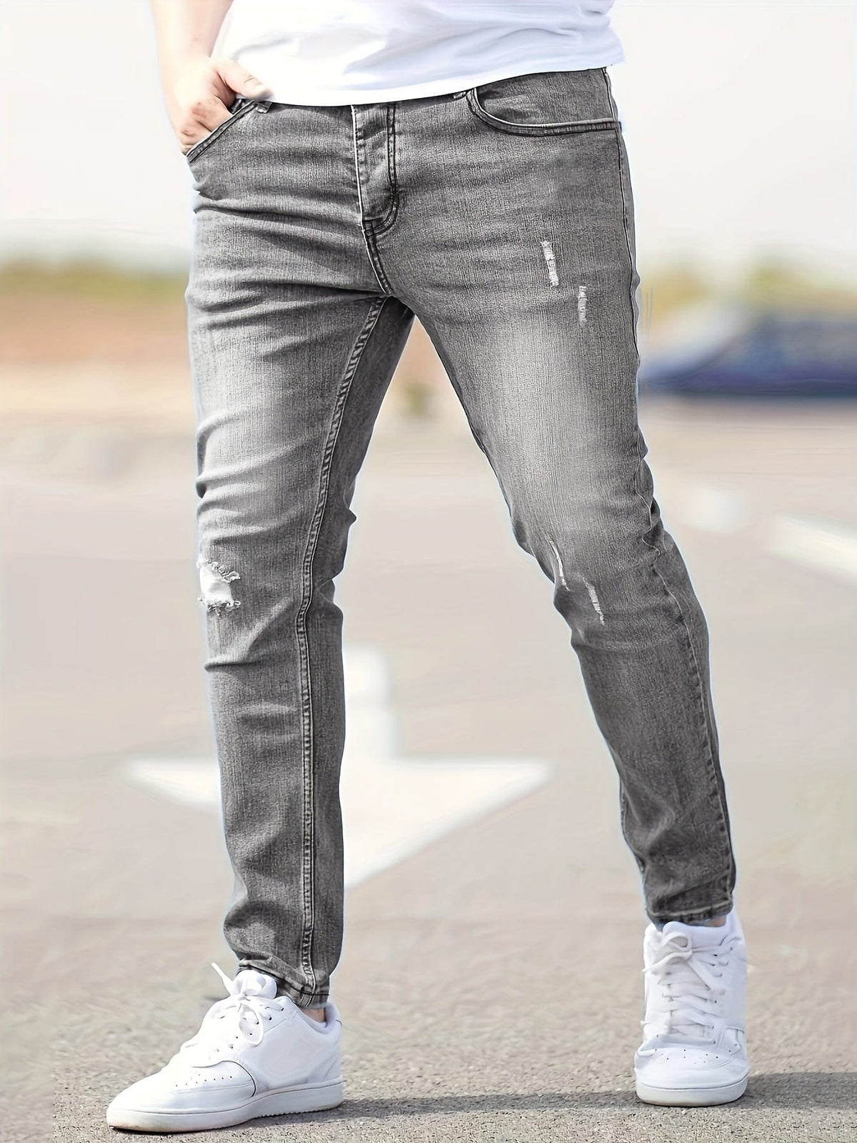 Jeans Slim Élégants avec Détails Déchirés - Maison Claire et Sylvie