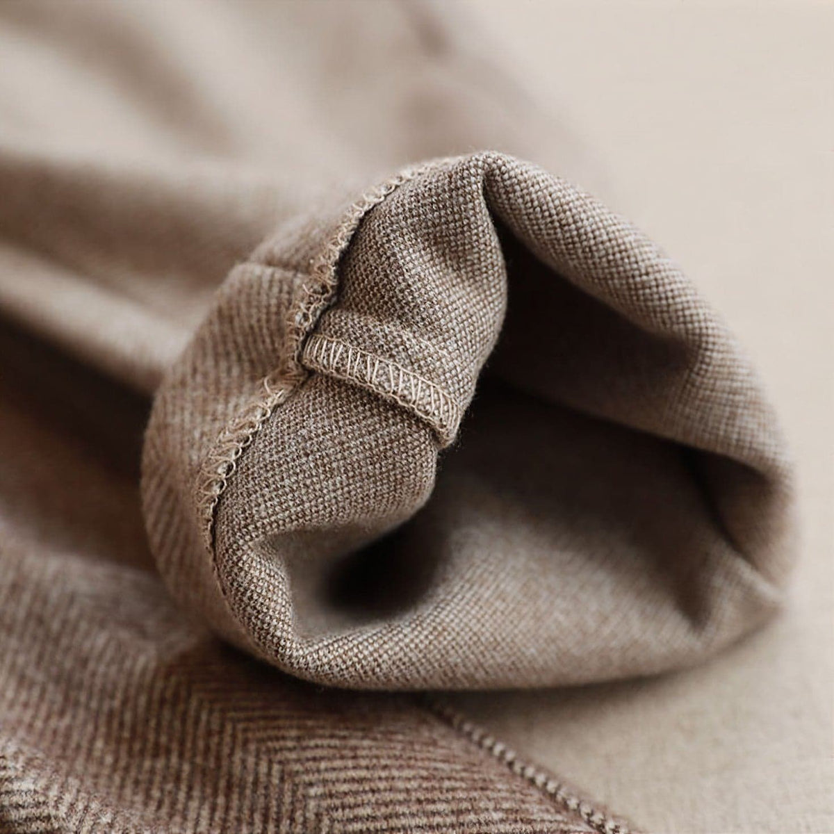 Robe Élégante en Satin - Sophistication Contemporaine
